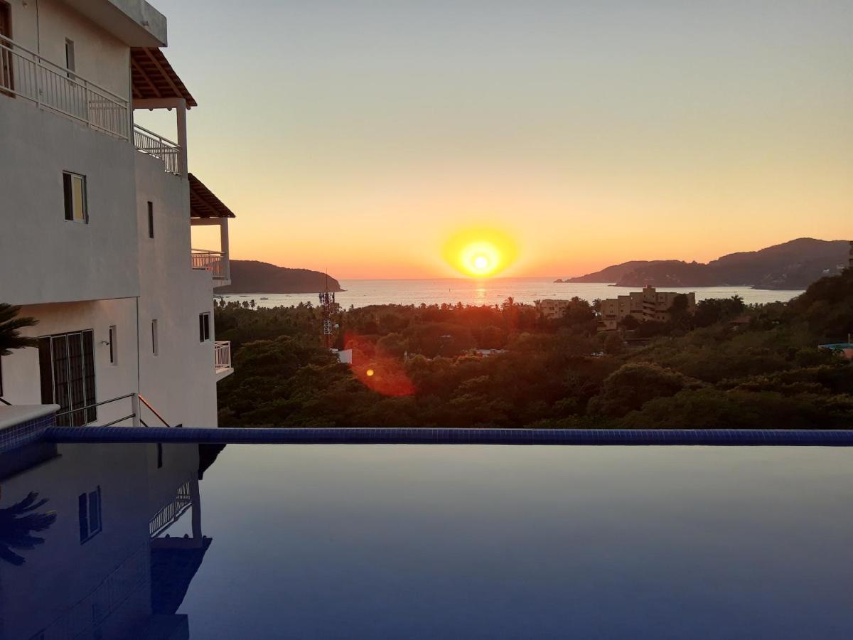 Sunset House Apartahotel Zihuatanejo